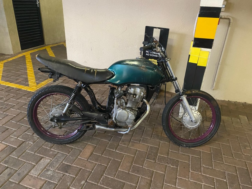 Adolescente é detido pela PM com moto adulterada no Laura Molina