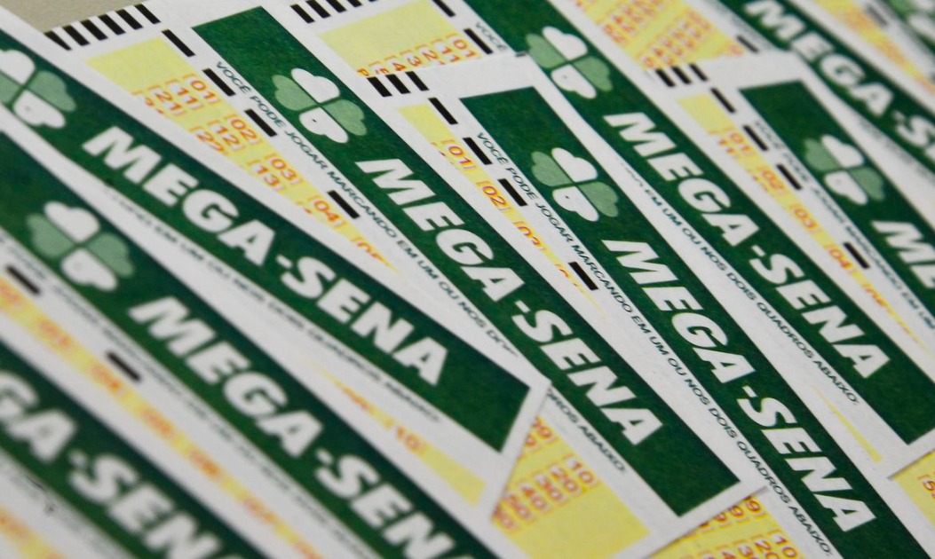 Mega-Sena acumula, quina paga quase R$ 100 mil e bolões de Araraquara acertam a quadra