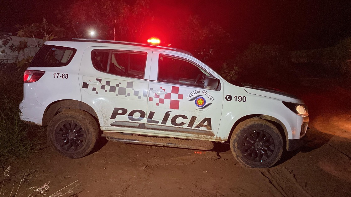 Motorista de aplicativo é roubado por trio e abandonado na zona rural de Araraquara