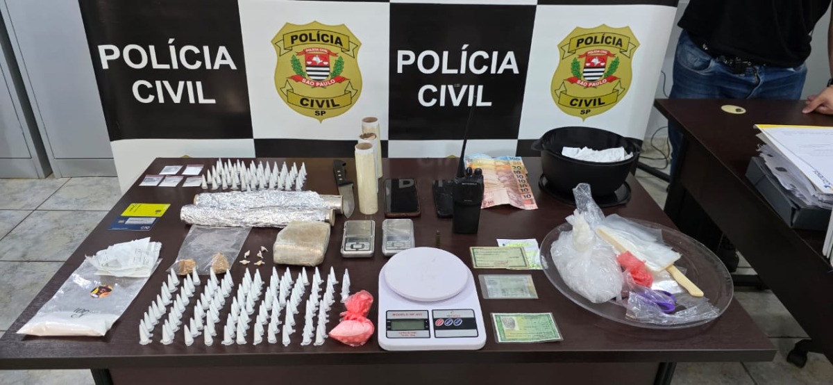 Polícia estoura ponto de tráfico e prende homem com grande quantidade de drogas