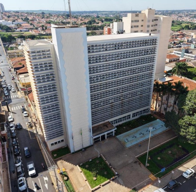 Servidores de Araraquara reagem, reprovam proposta da Prefeitura e entram em estado de greve