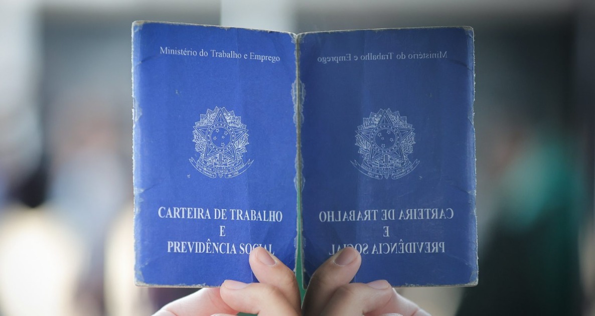 PAT Araraquara oferece 75 vagas, incluindo coletor de lixo e serviços gerais sem experiência