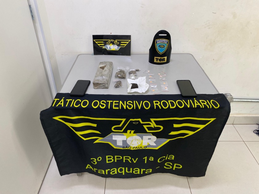 Dupla é presa pelo TOR transportando drogas na SP-255 em Boa Esperança do Sul