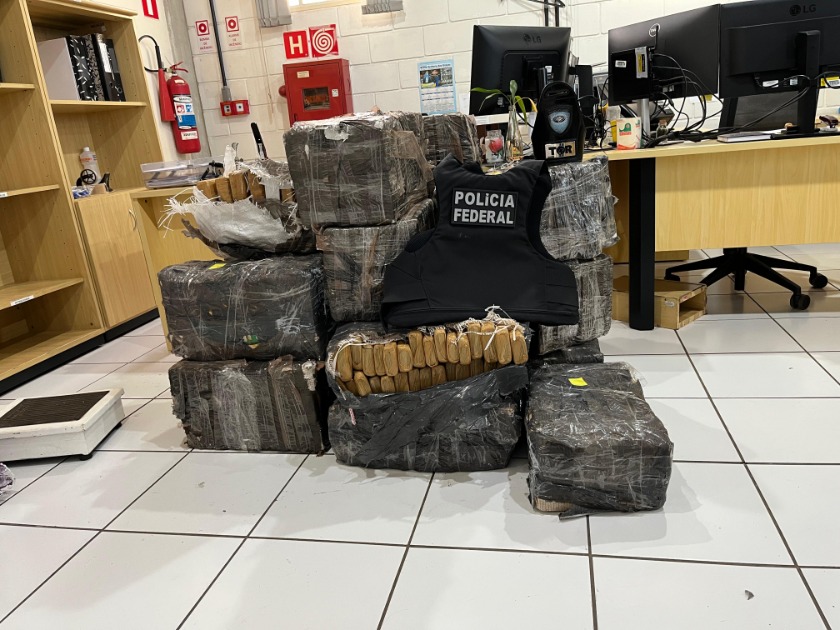 Jovem é preso com mais de 370 kg de maconha na SP-255 em Boa Esperança do Sul
