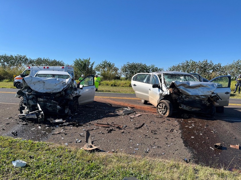 Grave: colisão entre dois carros deixa um morto e dois feridos em rodovia de Américo