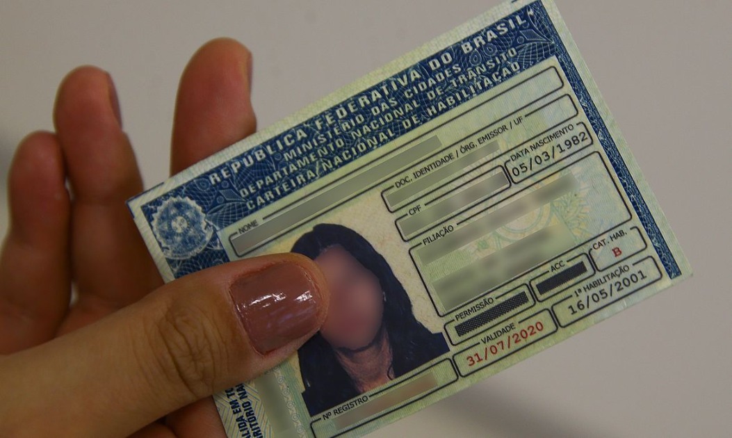 Nova lei cria CNH gratuita para baixa renda; veja quem tem direito ao benefício