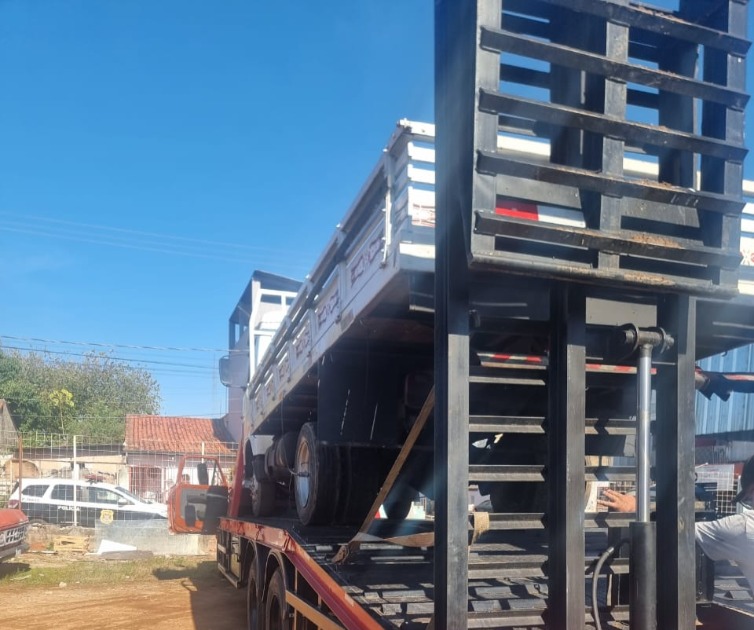 Caminhão suspeito de estar envolvido em furto de trator é apreendido pela Polícia Civil de Boa Esperança em Sorocaba