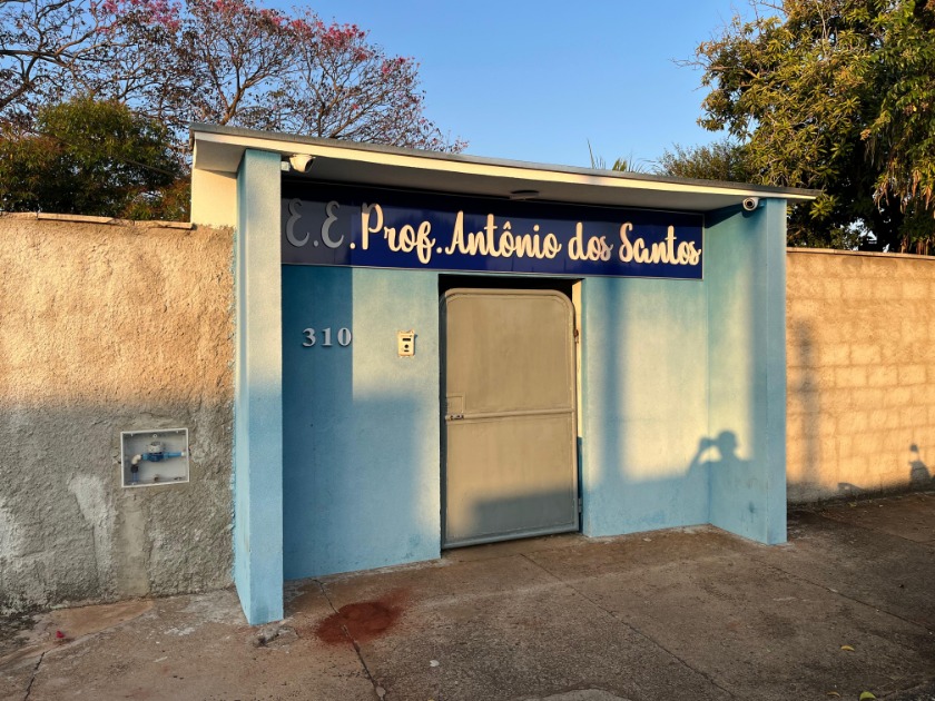 “Ele me chamou de gatinha e pegou na minha mão”, diz alunas sobre professor acusado de assédio sexual em escola de Araraquara