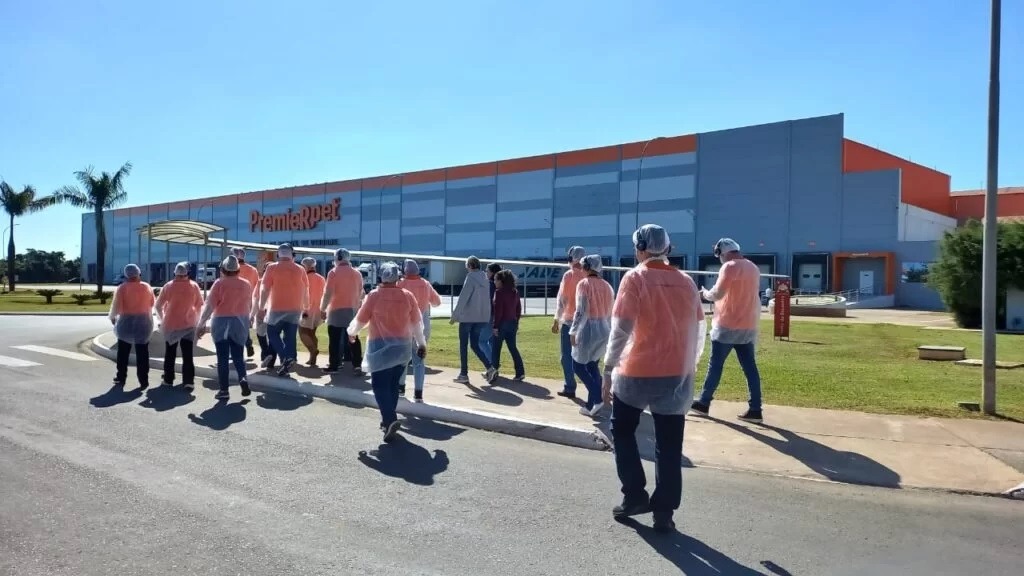 Auxiliar de produção, de expedição e serviços gerais: PremieRpet realiza seleção em Boa Esperança do Sul