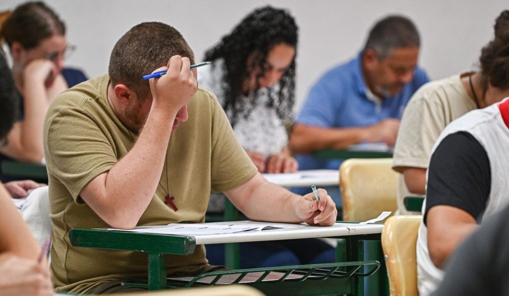 Confira como se inscrever para concursos públicos da Prefeitura de Araraquara; são 279 vagas