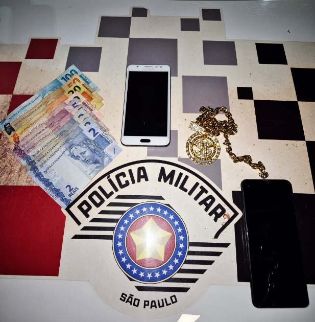 Ladrão é preso pela PM após agredir e roubar homem no Centro de Araraquara