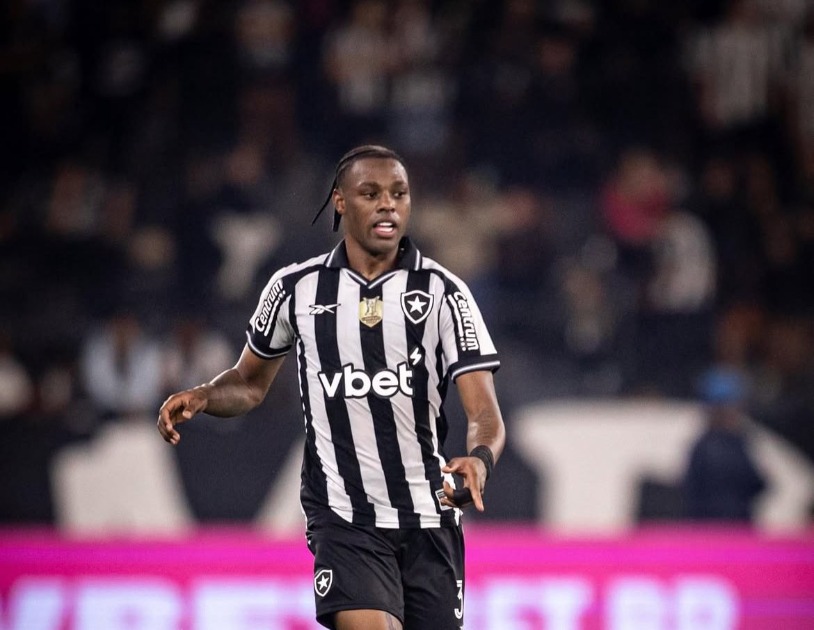 Zaga do botafogo ganha novo xerife com araraquarense Kaio Fernando