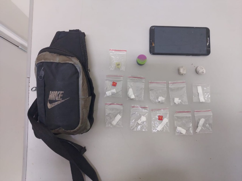 Jovem é preso pela PM com maconha e haxixe no Valle Verde