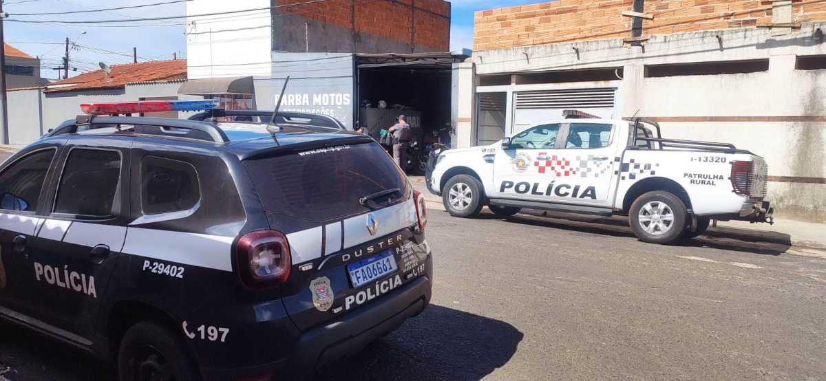 Dupla procurada por tráfico de drogas é detida pela Polícia Civil em Américo