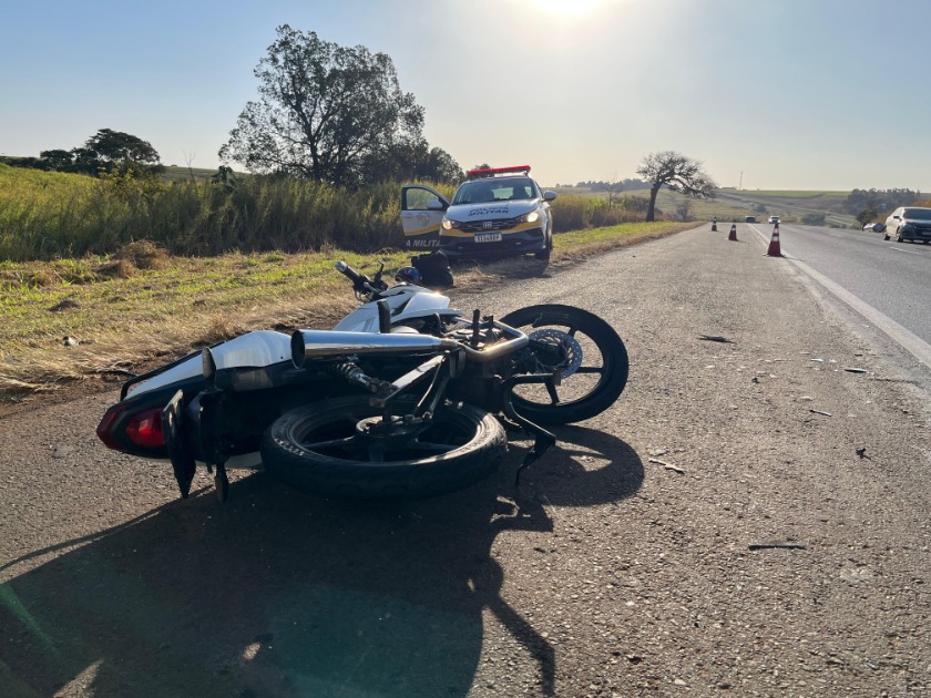 Polícia determina prisão de motociclista por adulteração de placa após grave acidente na SP-310 em Araraquara