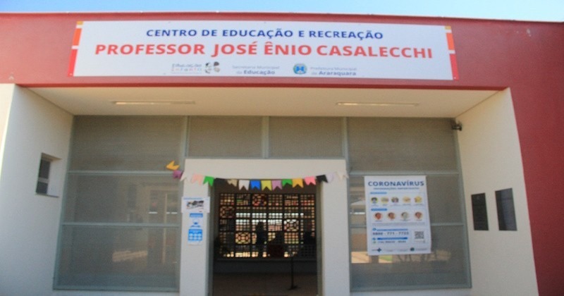 Ladrão encapuzado rende vigilante e rouba arma em creche no Parque Laura Molina
