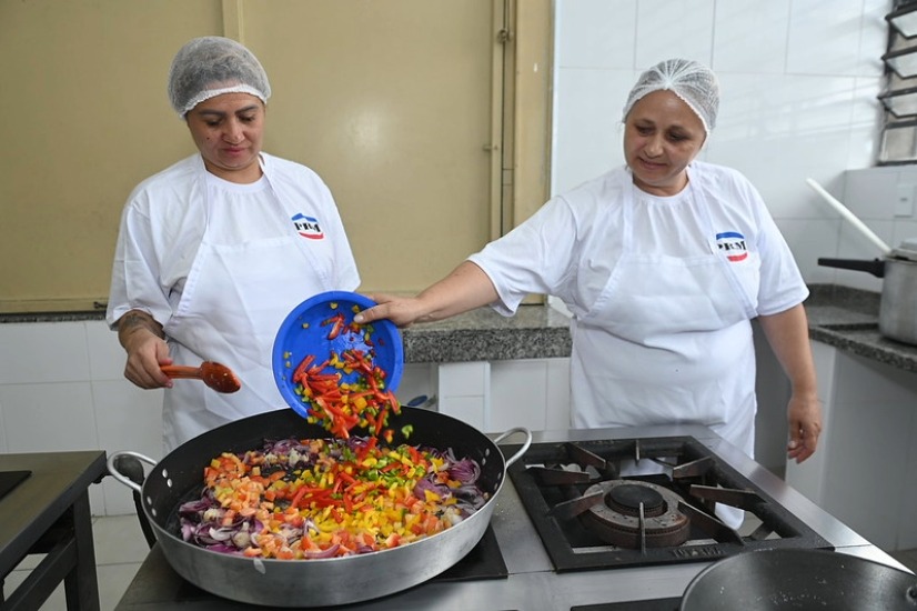 PAT Araraquara tem vagas para cozinheiro, entregador de carros, repositor e zelador