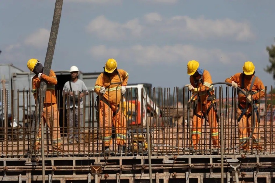 Vagas de emprego em Américo Brasiliense oferecem salário de até R$ 3,2 mil