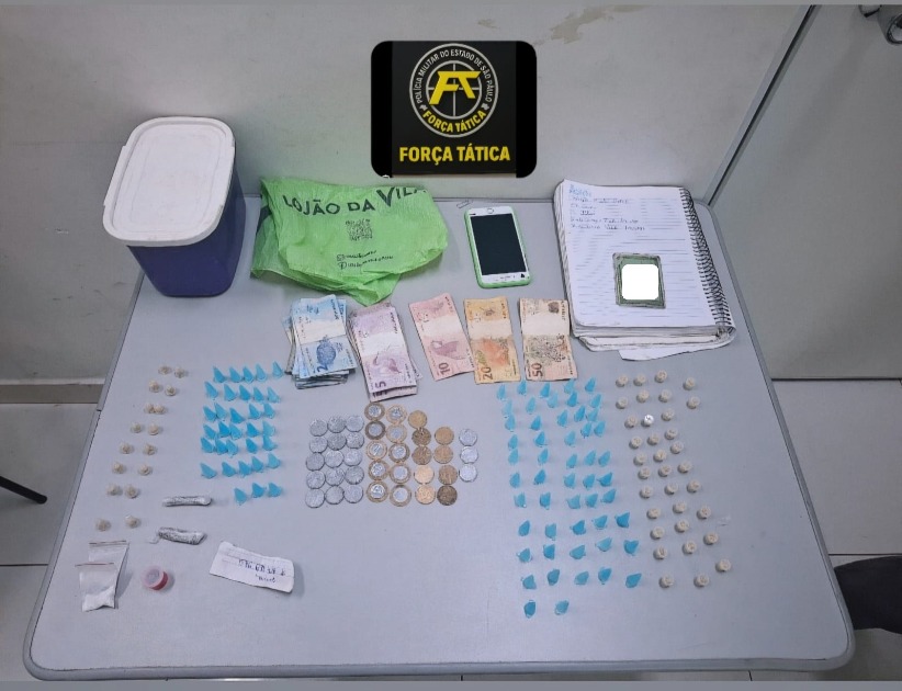 Homem é preso por tráfico com mais de 130 porções de drogas em Araraquara