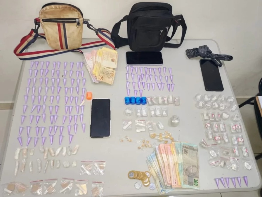 Trio é preso com drogas e dinheiro em operação da Força Tática no Parque São Paulo