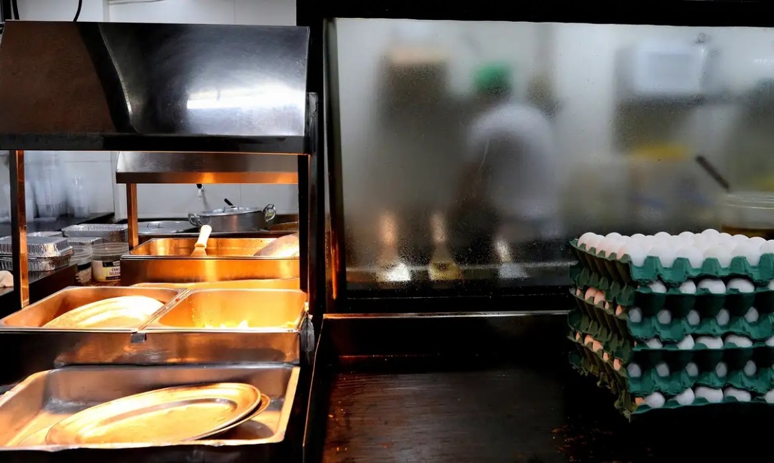 Oportunidades abertas: vagas no PAT Araraquara para auxiliar de cozinha, cozinheiro(a), vendedor e outros cargos