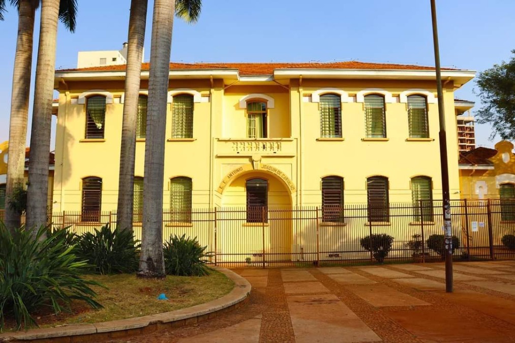 Caso de racismo em escola de Araraquara leva ao afastamento de professora e abertura de investigação