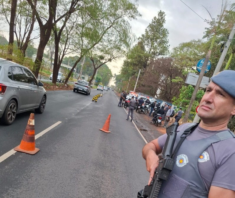 PM realiza Mega Operação Cavalo de Aço e identifica oito irregularidades em motos de Araraquara