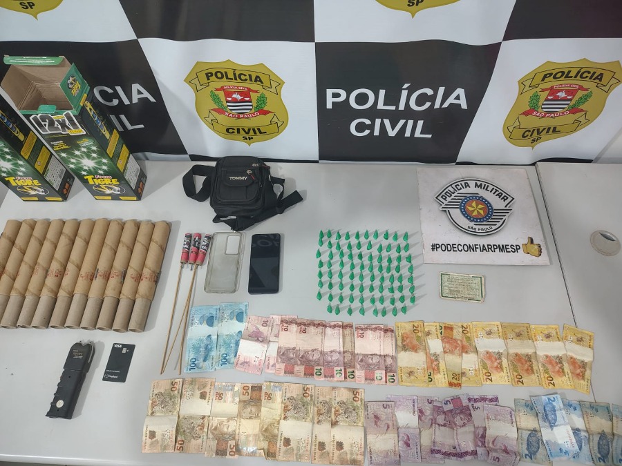 Homem é preso com drogas e dinheiro em operação conjunta entre Polícia Civil e Militar no Centro de Trabiju