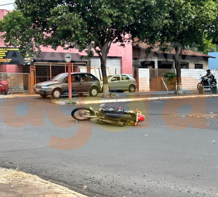 Entregador fica ferido após se envolver em acidente com caminhonete na Vila Sedenho