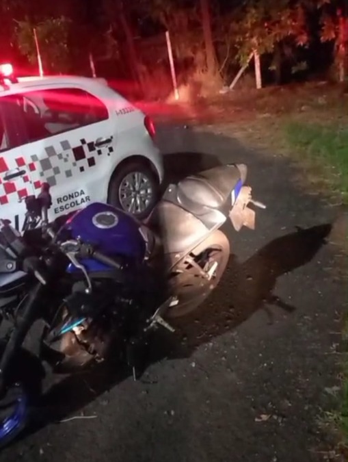Adolescentes são detidos pela Polícia Militar com moto furtada no Jardim Uirapuru