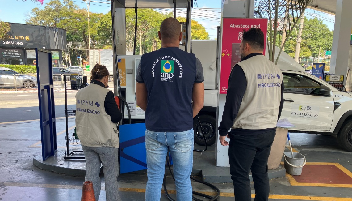 Posto em Araraquara é alvo de operação contra lavagem de dinheiro e fraudes em combustíveis