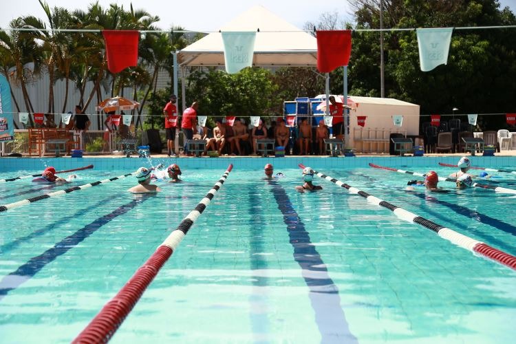 Sesi Araraquara abre seletiva de natação para jovens; confira as inscrições