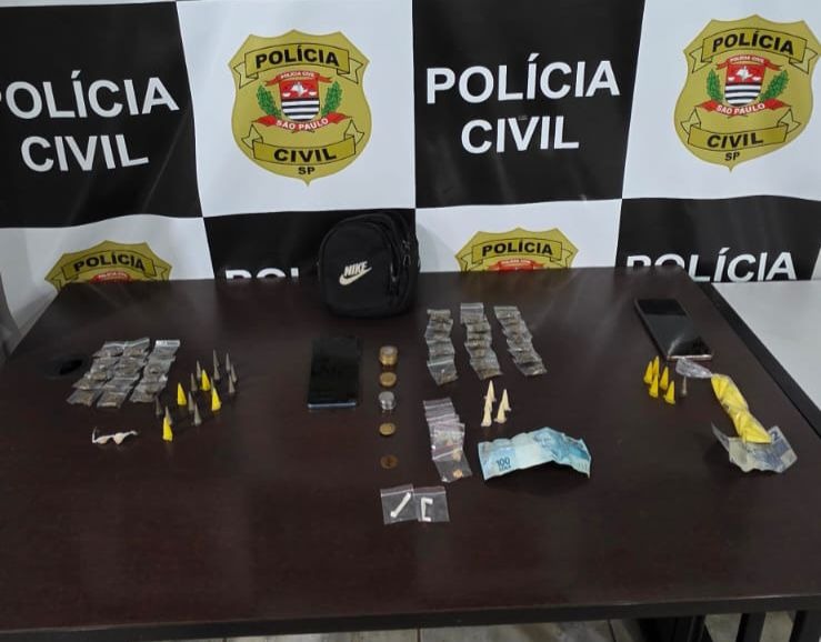 Dupla é presa com drogas e dinheiro após ação conjunta da Polícia Civil e Militar em Américo