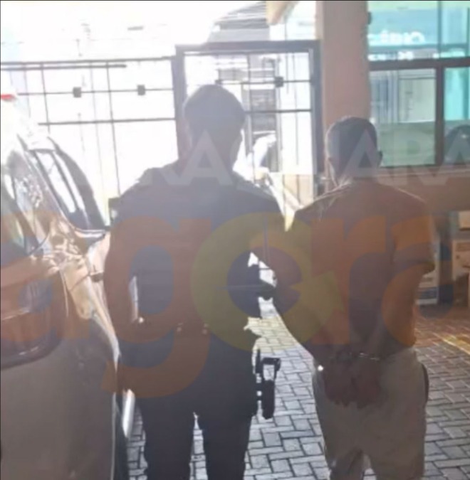 Homem é preso pela PM após tentar matar companheira a facadas no Centro de Araraquara