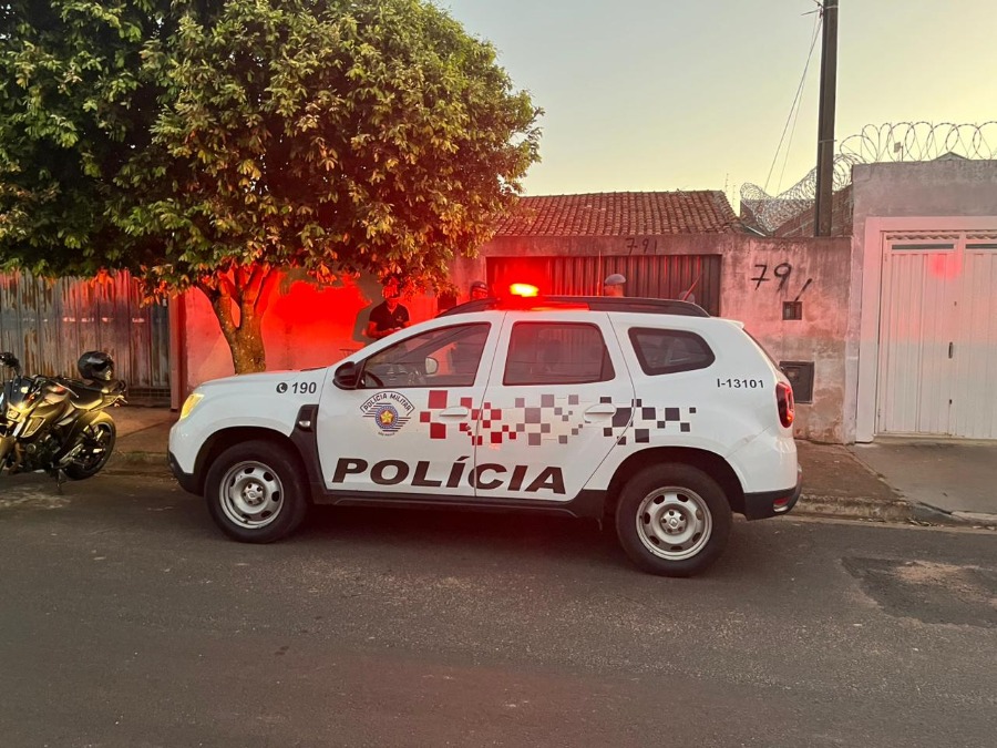 Mulher é assassinada na frente dos filhos pelo companheiro em Araraquara