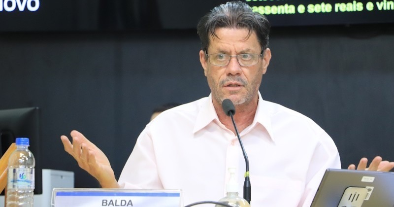 TRE-SP mantém mandato de vereador de Araraquara e rejeita ação que pedia cassação por uso de mídia digital