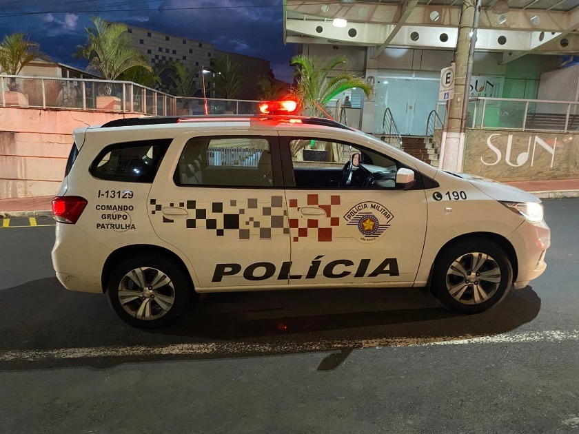 Homem condenado a 11 anos por associação e tráfico de drogas é preso pela PM no São José
