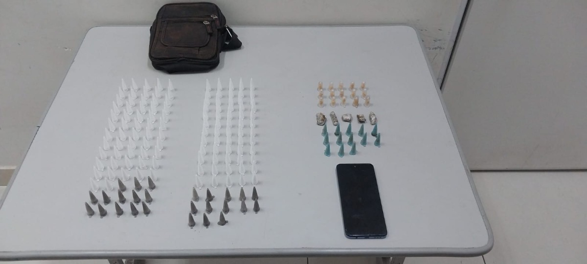 Adolescente é apreendido pela PM com cocaína, crack e maconha no Jardim São Rafael ll