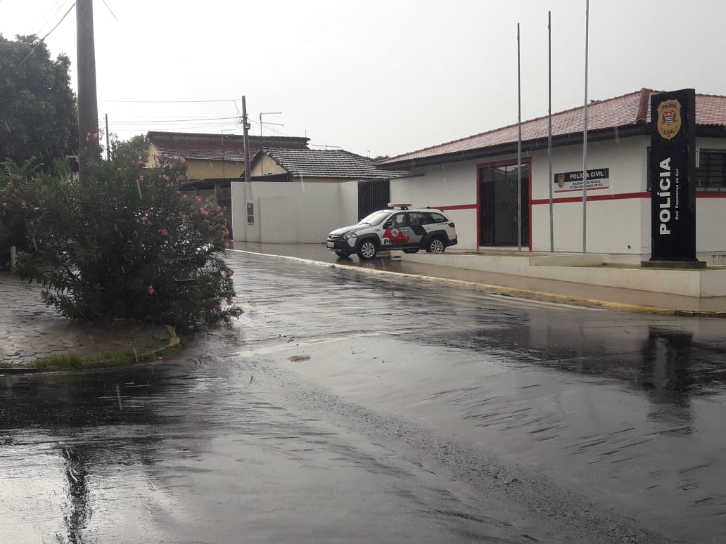 Cinco criminosos assaltam comércio em Boa Esperança do Sul