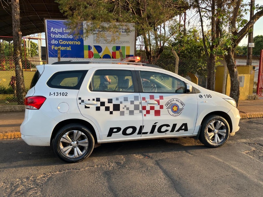 Jovem é agredida com socos por criminoso e tem celular roubado no Jardim Nova América