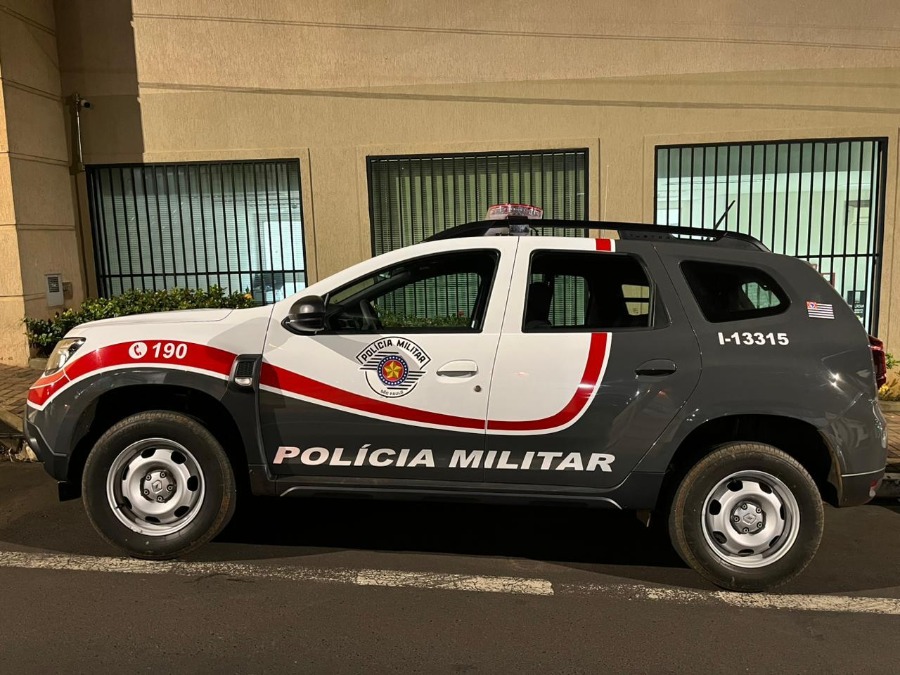 Pedreiro procurado por pensão é preso pela PM após agredir a companheira no Yolanda Ópice