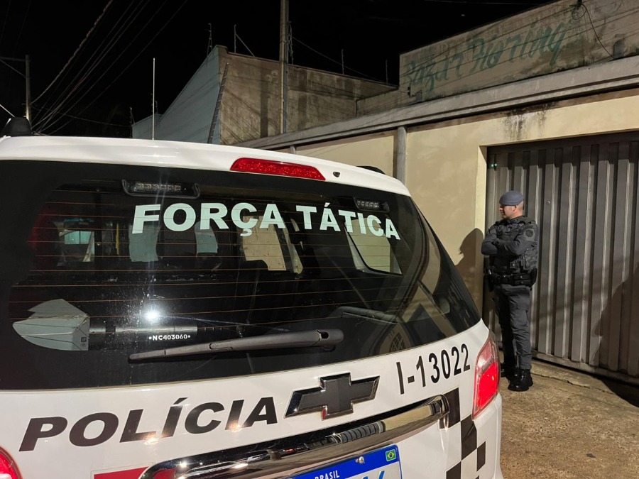Homem é morto a tiros enquanto chegava em casa no Vale do Sol