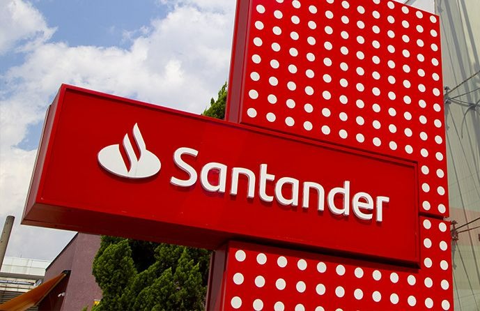 Santander anuncia mais de 200 vagas de emprego em SP com salário a partir de R$ 7,3 mil