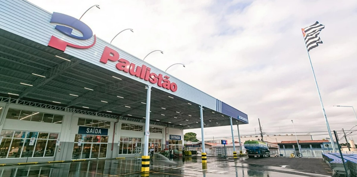 Rede anuncia escala 5x2 para metade das lojas Paulistão Atacadista; Araraquara fica de fora