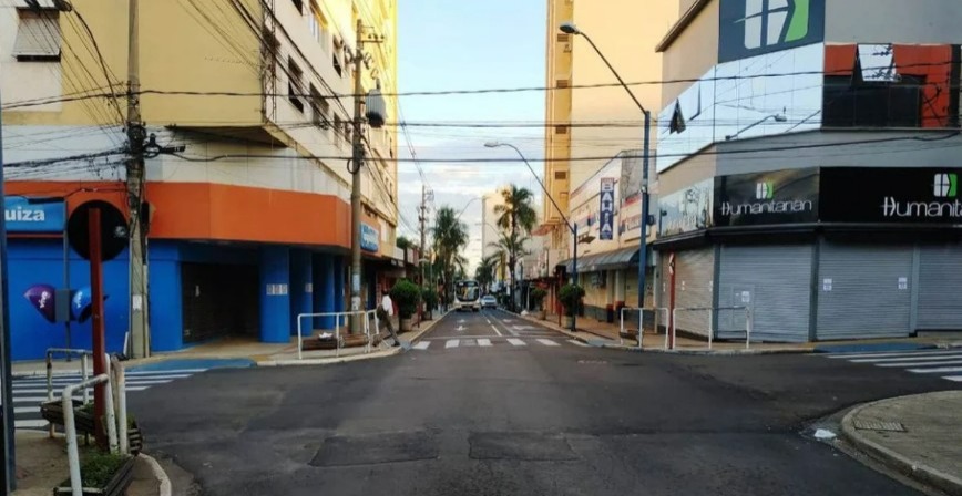 Sincomercio Araraquara é contra redução de jornada por imposição de lei e defende diálogo