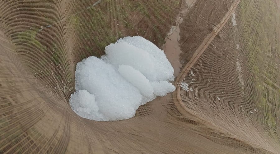 Temporal com granizo atinge Araraquara e assusta moradores