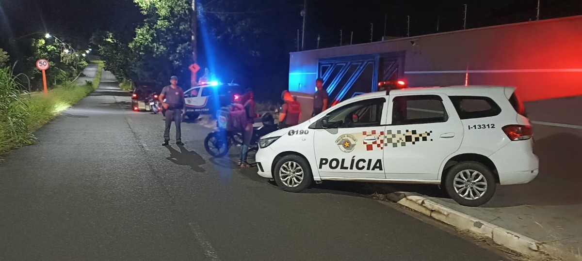 Polícia Militar aborda mais de 50 veículos e aplica 15 multas na Zona Norte de Araraquara