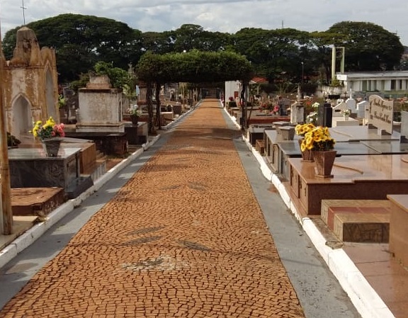 Cemitério de Boa Esperança do Sul passa por limpeza