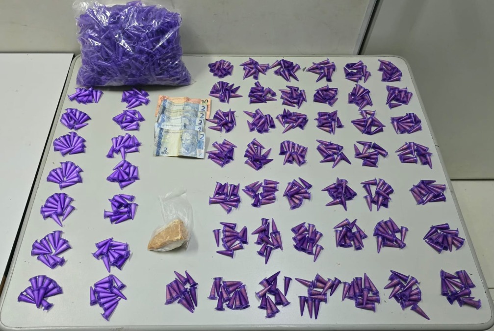 Força Tática apreende grande quantidade de drogas durante operação no Jardim Tamoio
