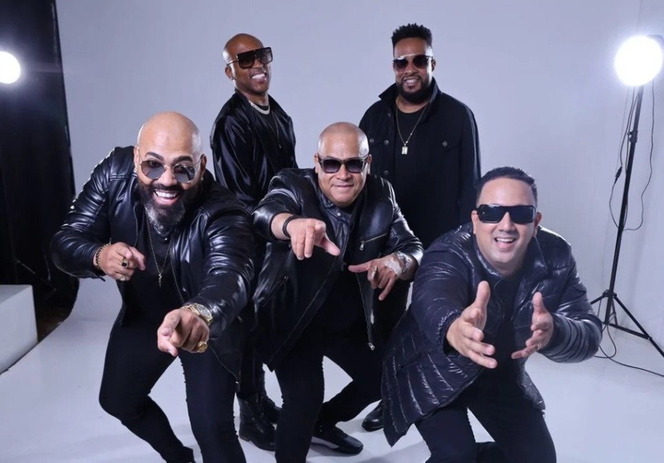 Katinguelê celebra 42 anos de história com show no Bombar em março na região